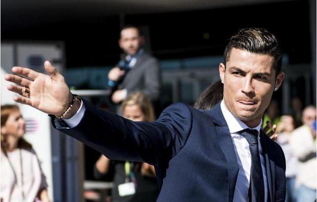 卢：我们要从心理上不再纠结于战绩 然后关注眼前重新开始（卢：放下战绩包袱，专注当下重新出发）