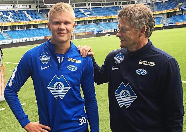 波兰11月世预赛大名单：莱万领衔，泽林斯基、皮扬特克在列