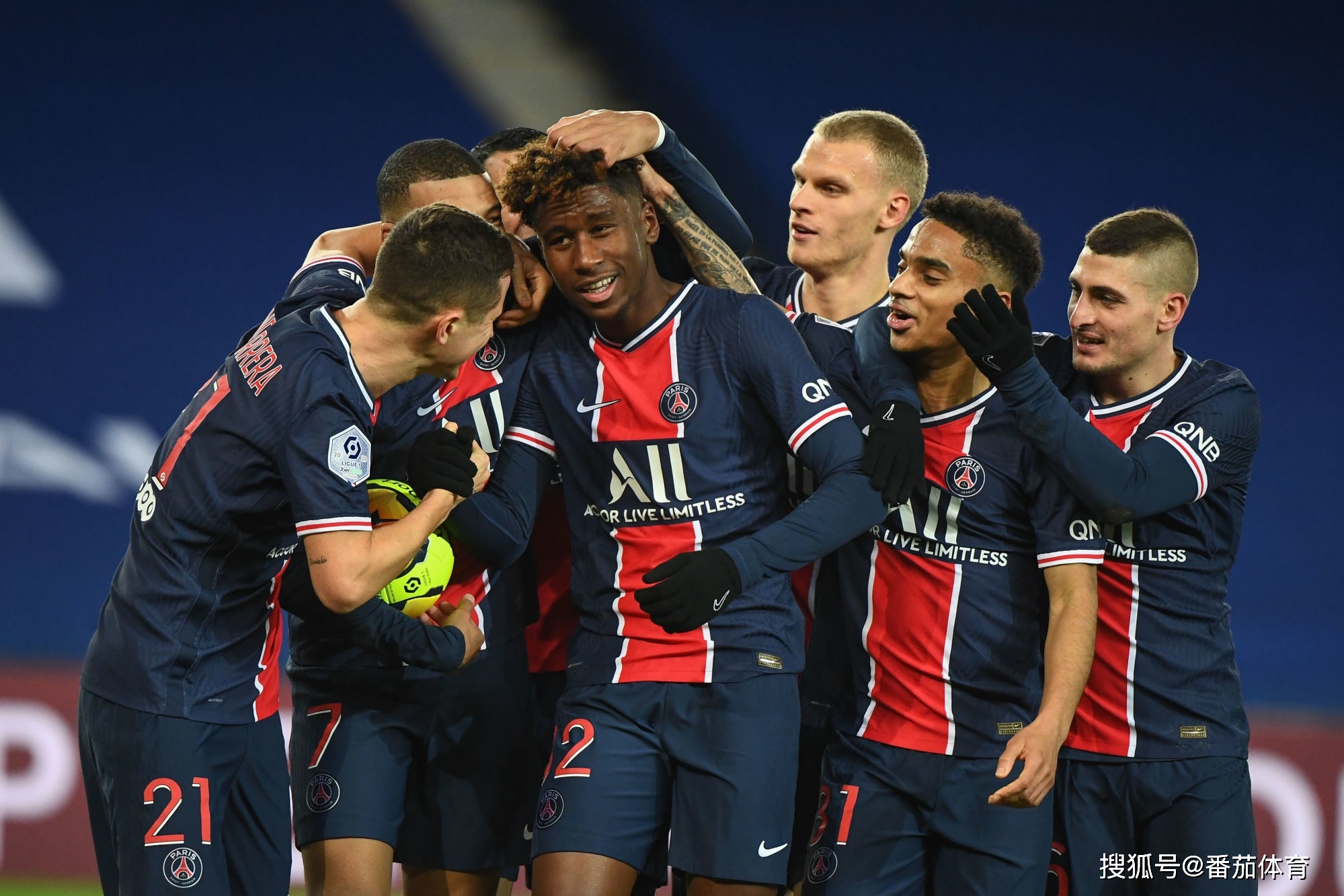 巴萨vs贝蒂斯首发：安东尼PK亚马尔，拉师傅、佩德里先发