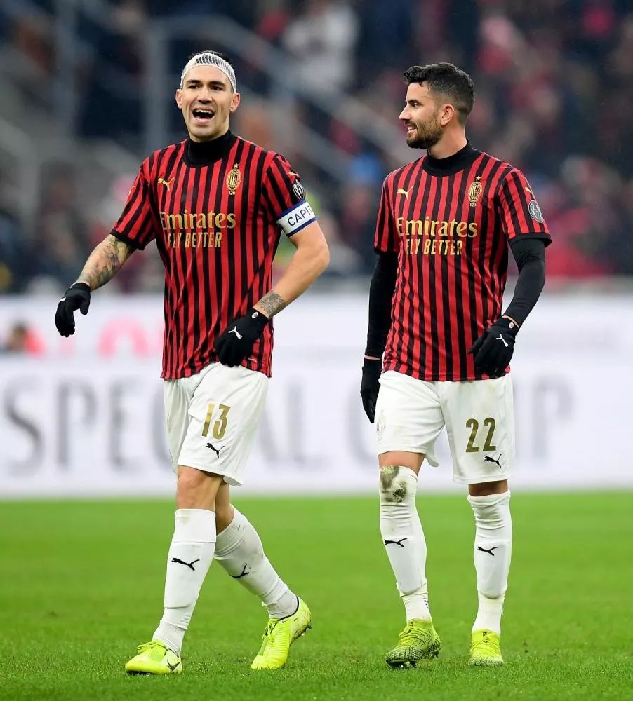 2015年11月：堪萨斯皇家队在第5场加时击败大都会，夺得时隔30年的世界大赛冠军。